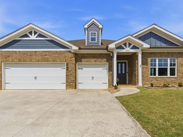 7555 Addison Drive NW, Huntsville, AL 35806