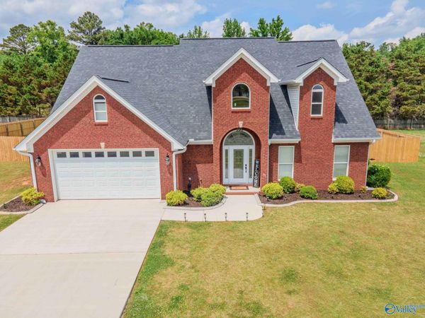 110 Grande Lake Drive, Moulton, AL 35650