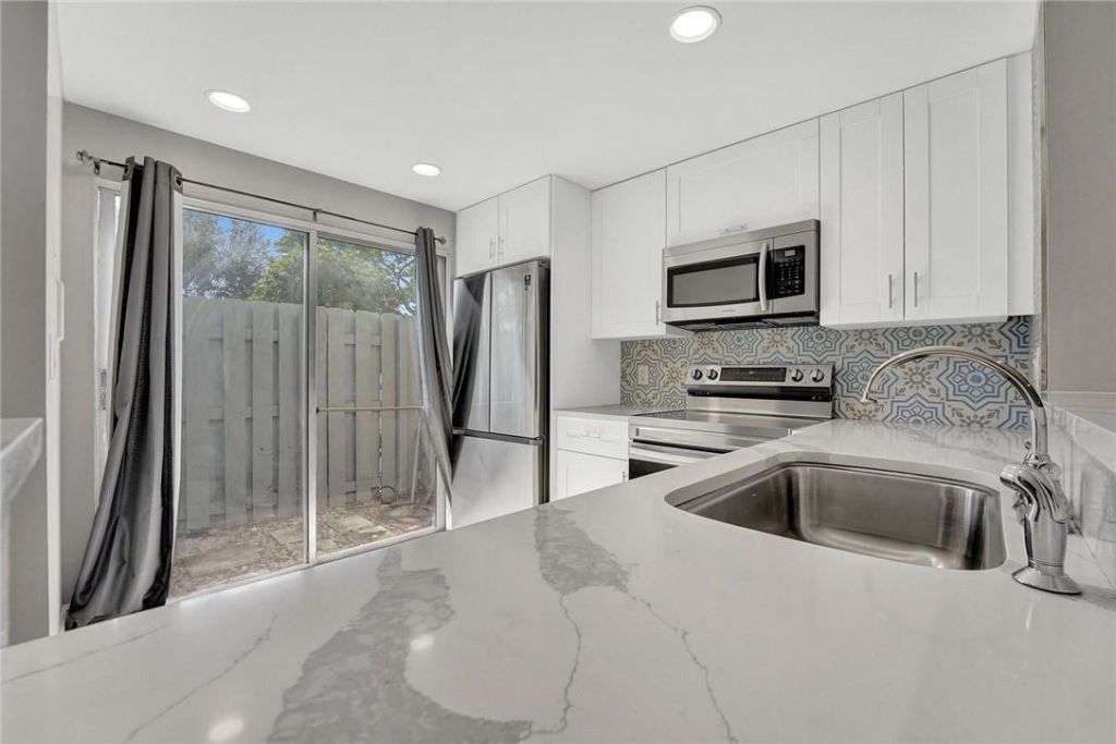 55 SW 3rd Street, Pompano Beach, FL 33060 Photo