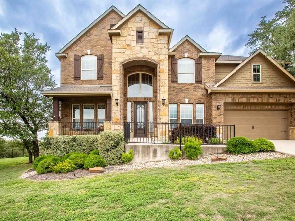 4512 Diamante DR, Spicewood, TX 78669