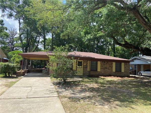 950 Emelda Drive , Mobile, AL 36606