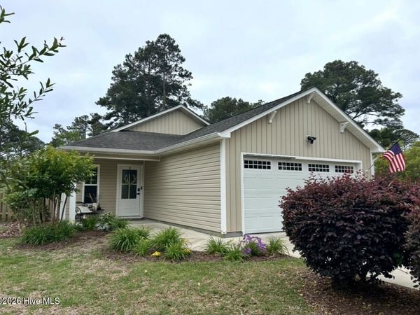 102 Bay Tree Circle , Hampstead, NC 28443