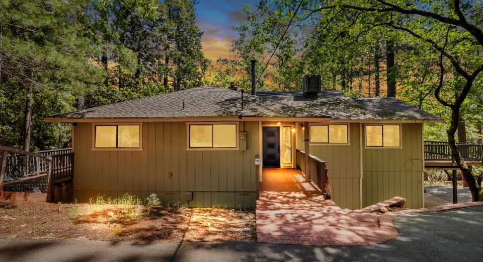 5539 Crestline Dr, Foresthill, CA 95631 Photo
