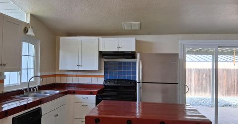 3828 San Novado Way, North Highlands, CA 95660 Photo