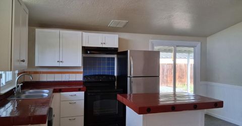 3828 San Novado Way, North Highlands, CA 95660 Photo