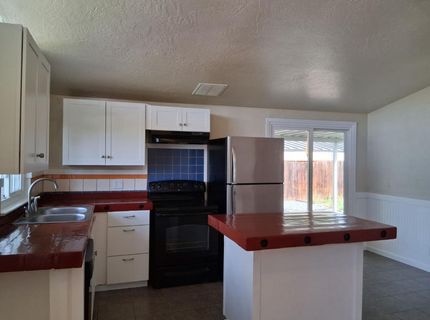 3828 San Novado Way, North Highlands, CA 95660 Photo