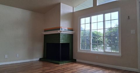 3828 San Novado Way, North Highlands, CA 95660 Photo