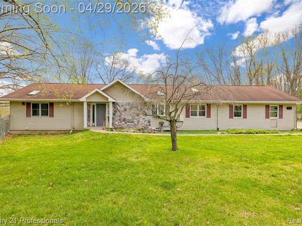 9200 Clyde Road, Hartland Twp, MI 48430