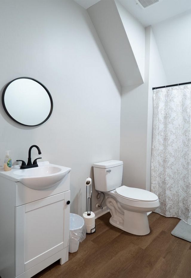 1296 Levi Street Photo 33