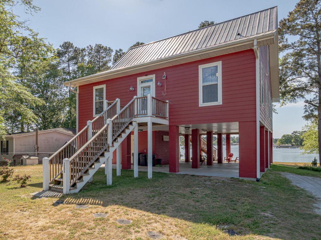 1296 Levi Street Photo 48