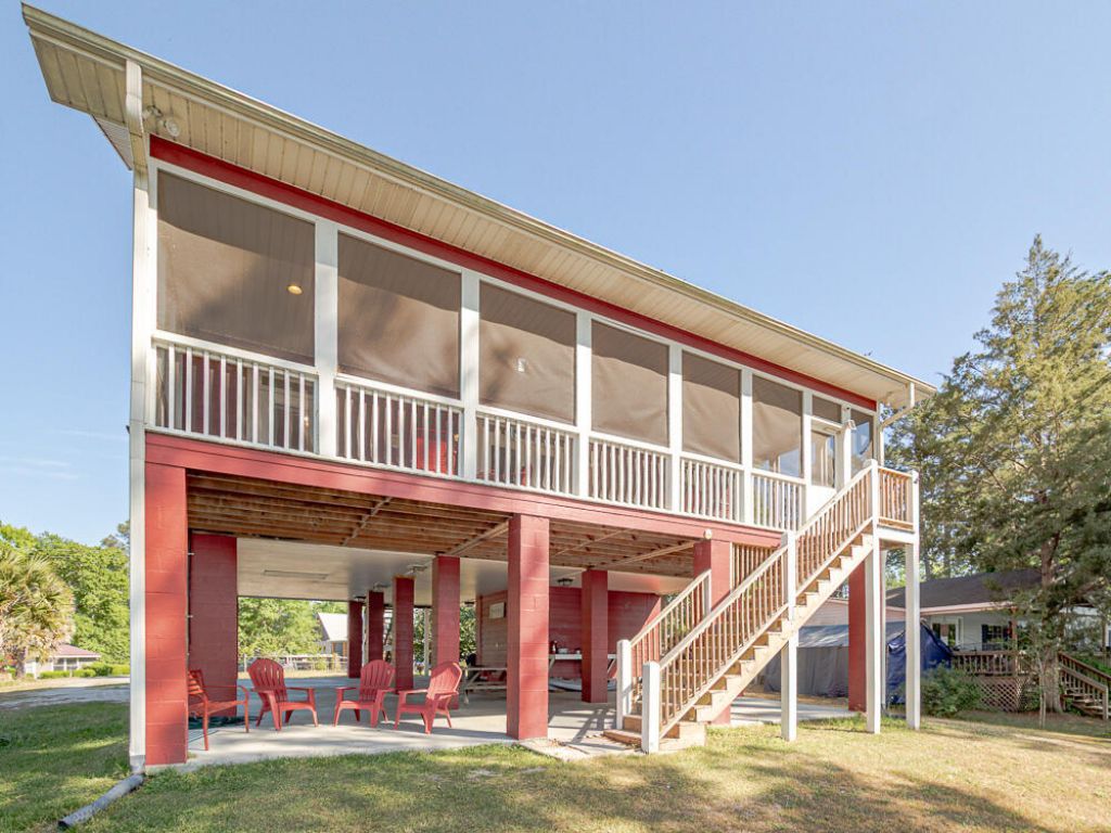 1296 Levi Street Photo 54