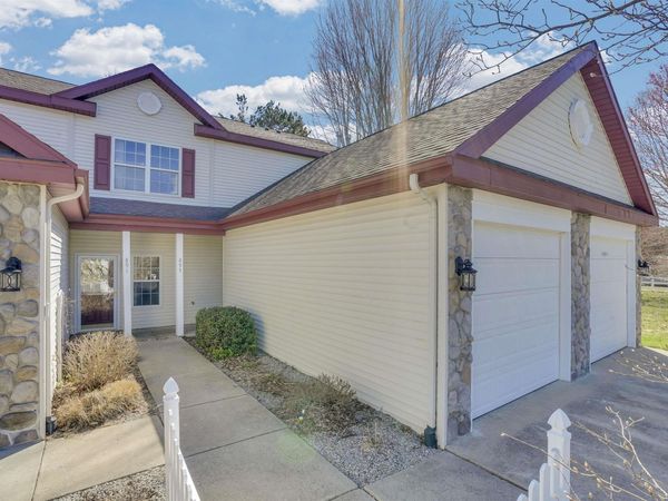 895 Meadowview Court, Cadillac, MI 49601