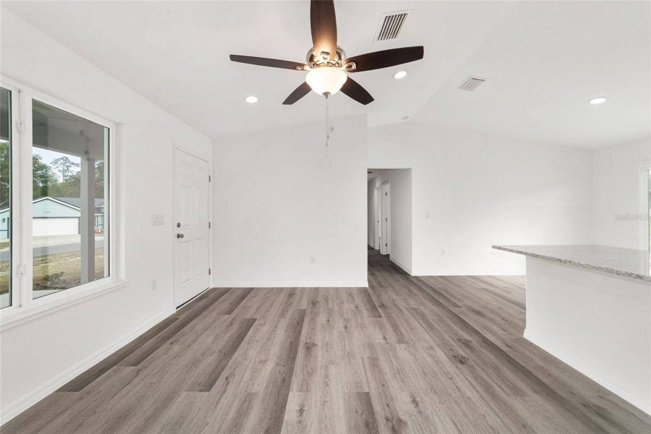 13078 NE 7th Loop, Silver Springs, FL 34488 Photo