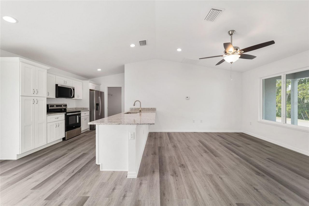 13078 NE 7th Loop, Silver Springs, FL 34488 Photo