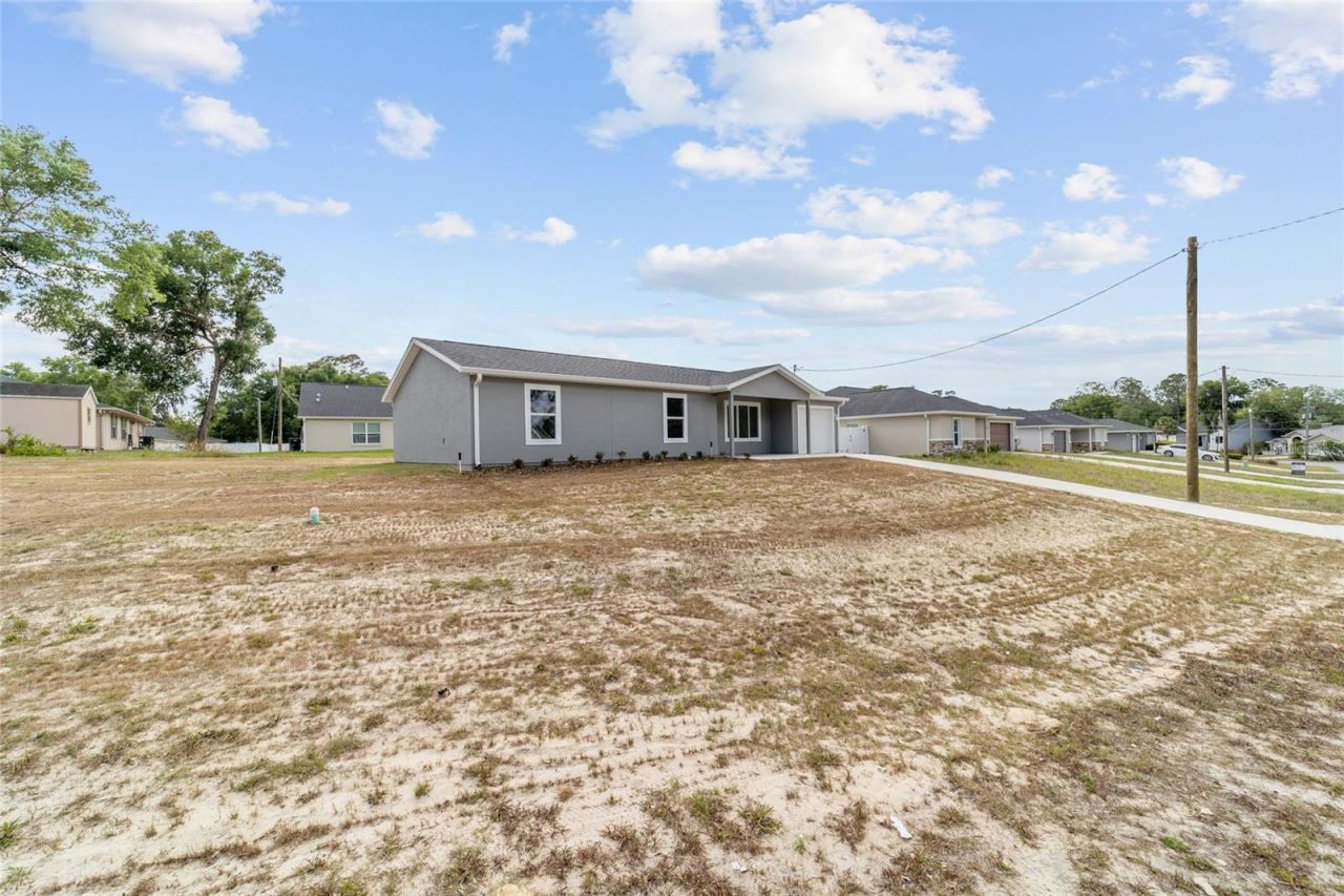 13078 NE 7th Loop, Silver Springs, FL 34488 Photo