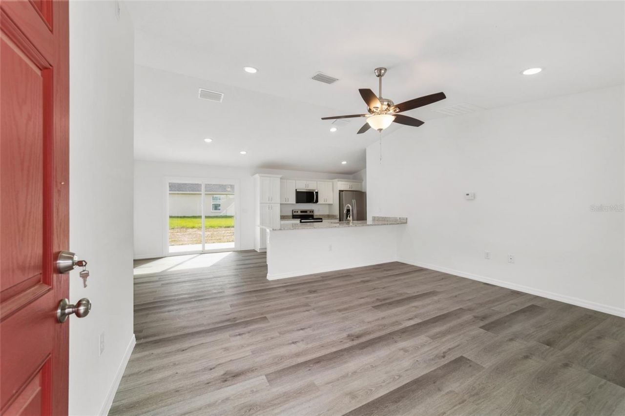 13078 NE 7th Loop, Silver Springs, FL 34488 Photo