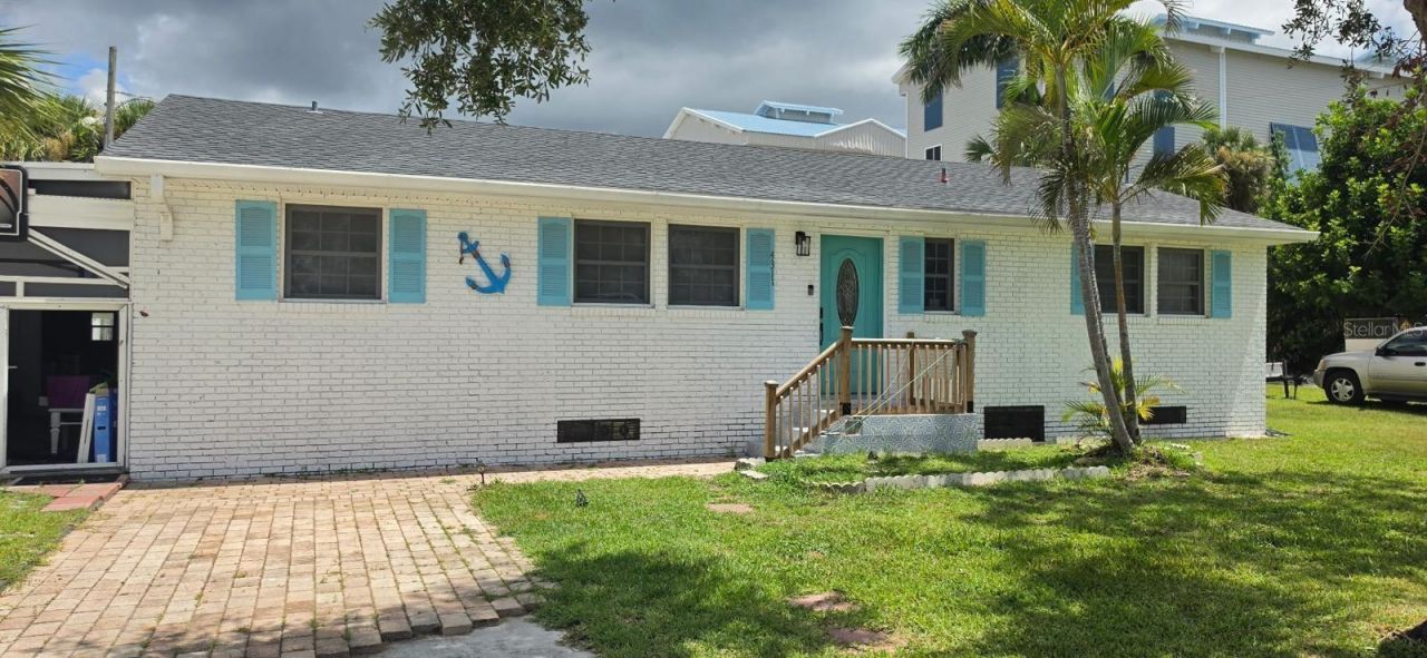 4311 123rd Street W, Cortez, FL 34215 Main Photo