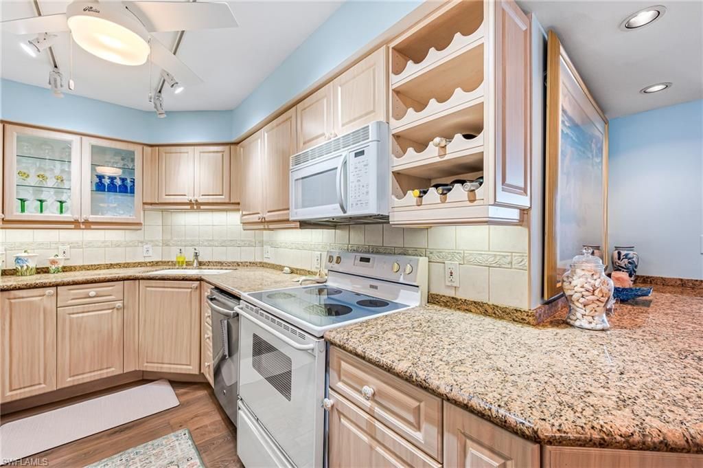 4001 Gulf Shore Blvd N, Unit 505, Naples, FL 34103 Photo