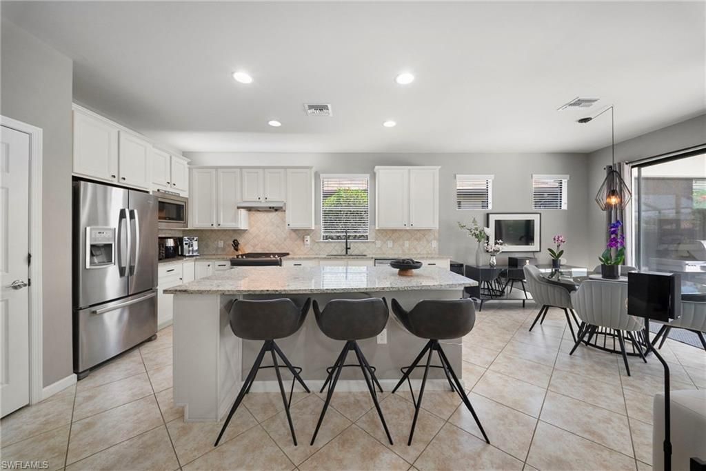 7052 Live Oak Dr, Naples, FL 34114 Photo