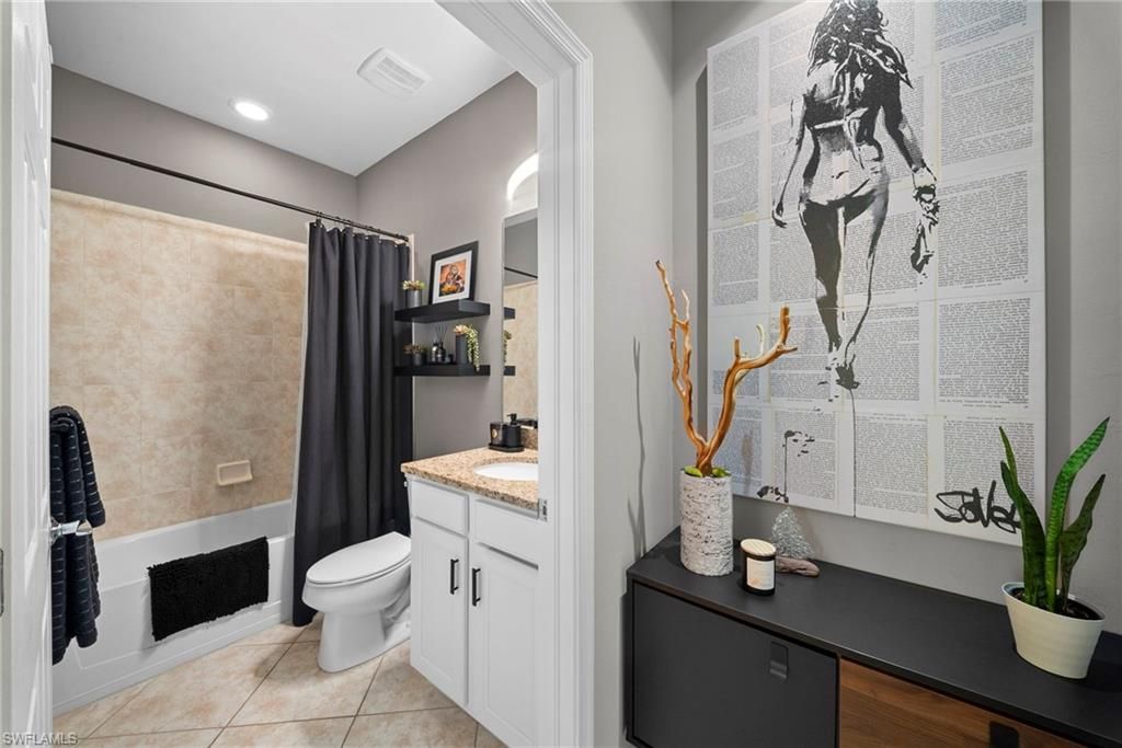 7052 Live Oak Dr, Naples, FL 34114 Photo