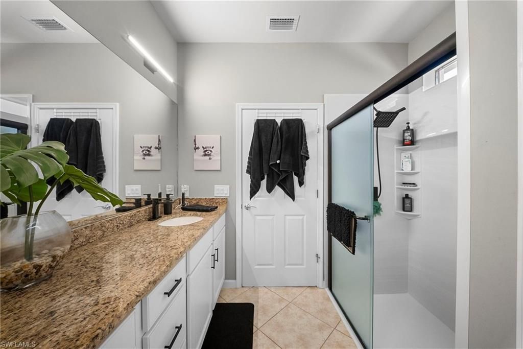 7052 Live Oak Dr, Naples, FL 34114 Photo