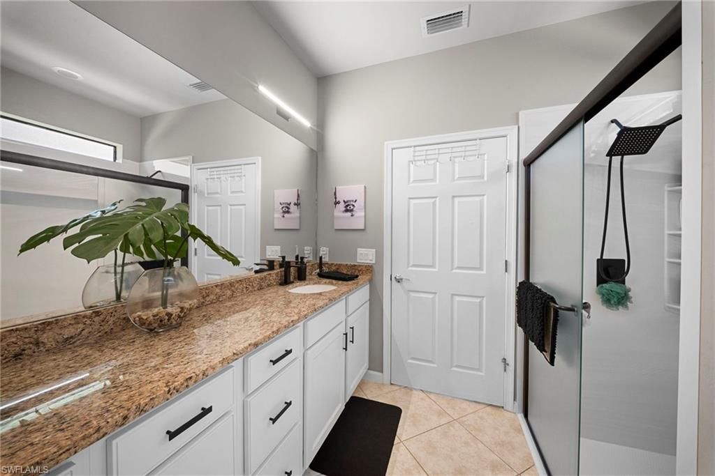 7052 Live Oak Dr, Naples, FL 34114 Photo