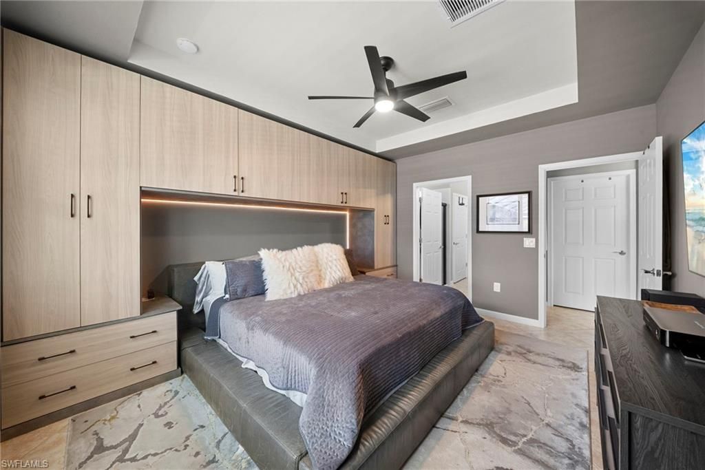 7052 Live Oak Dr, Naples, FL 34114 Photo