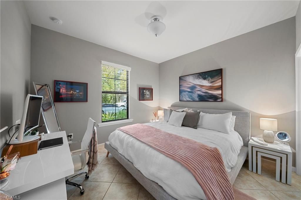 7052 Live Oak Dr, Naples, FL 34114 Photo