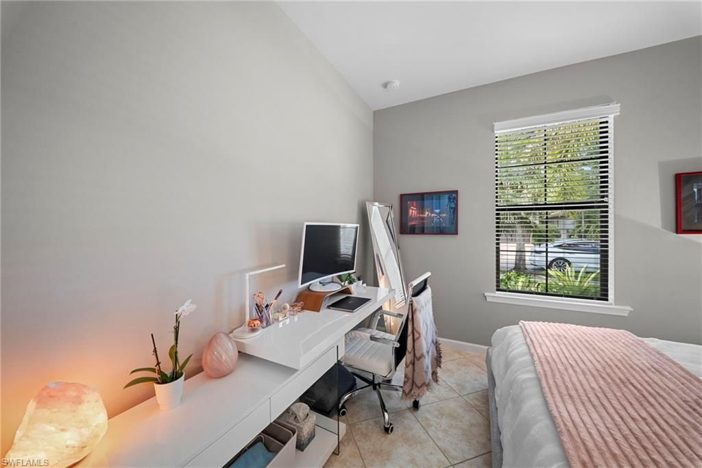 7052 Live Oak Dr, Naples, FL 34114 Photo