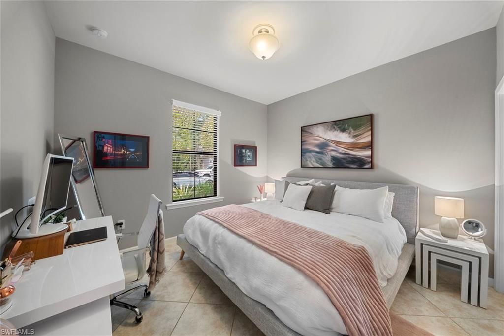 7052 Live Oak Dr, Naples, FL 34114 Photo