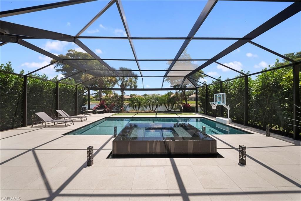 7052 Live Oak Dr, Naples, FL 34114 Photo