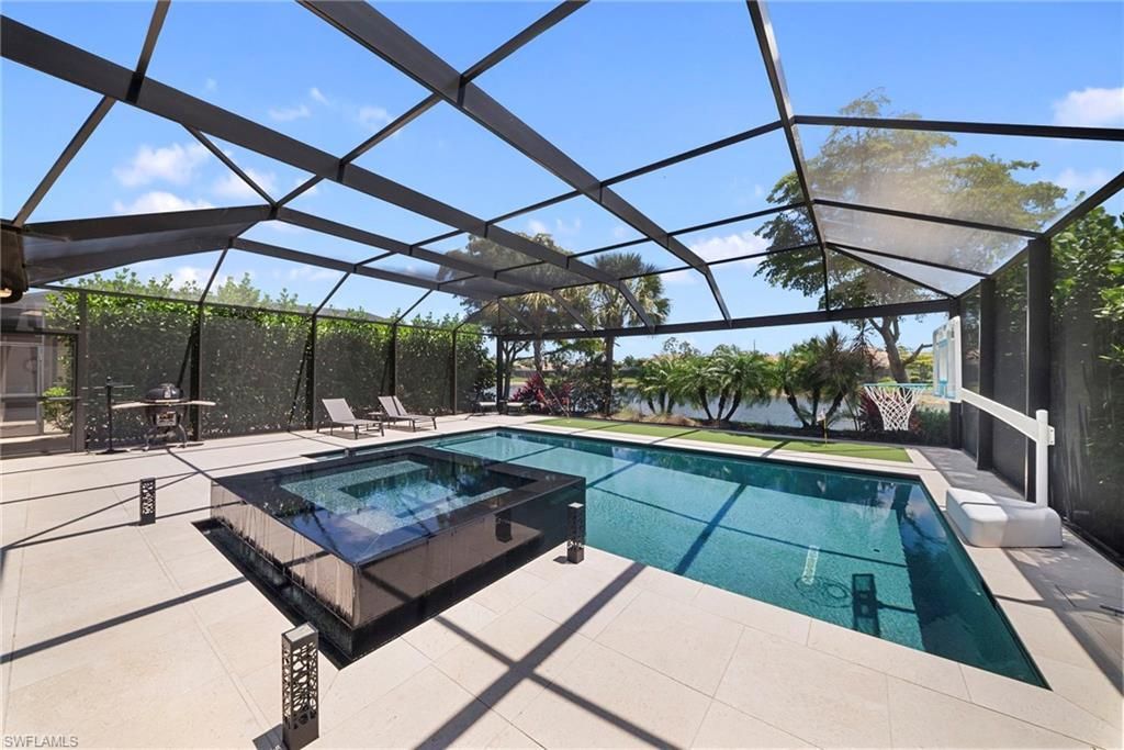 7052 Live Oak Dr, Naples, FL 34114 Photo