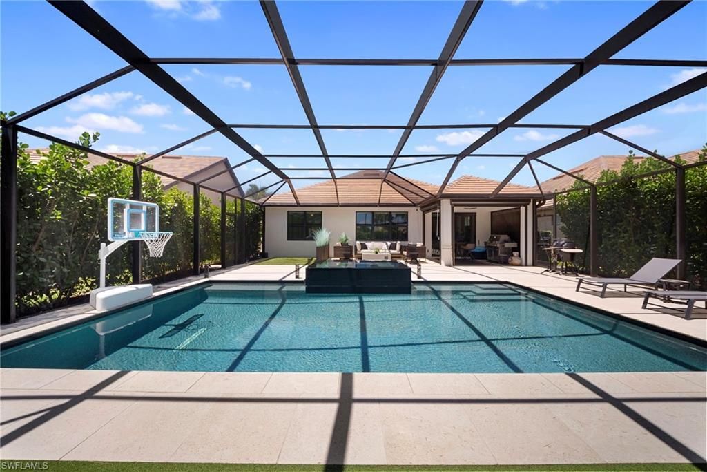 7052 Live Oak Dr, Naples, FL 34114 Photo