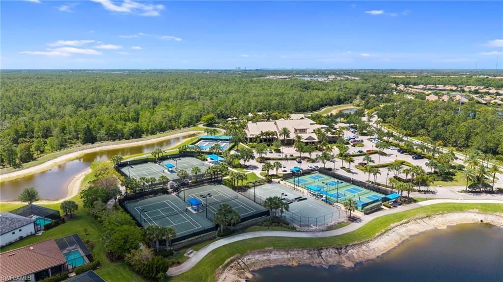7052 Live Oak Dr, Naples, FL 34114 Photo
