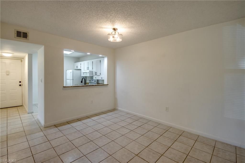 9261 Central Park Dr, Unit 106, Fort Myers, FL 33919 Photo