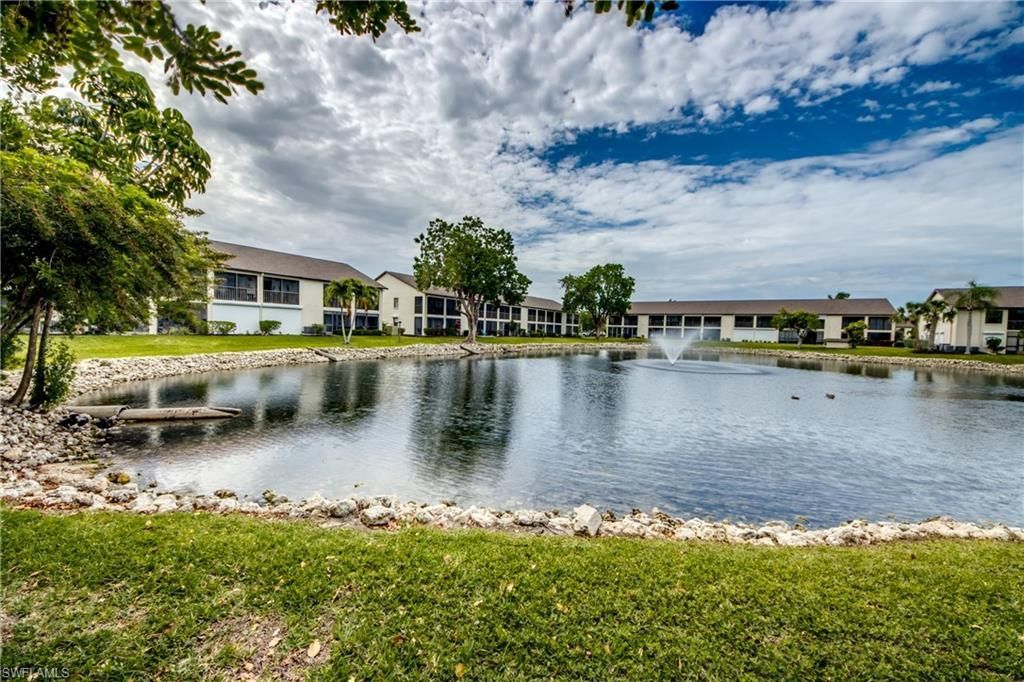 9261 Central Park Dr, Unit 106, Fort Myers, FL 33919 Photo