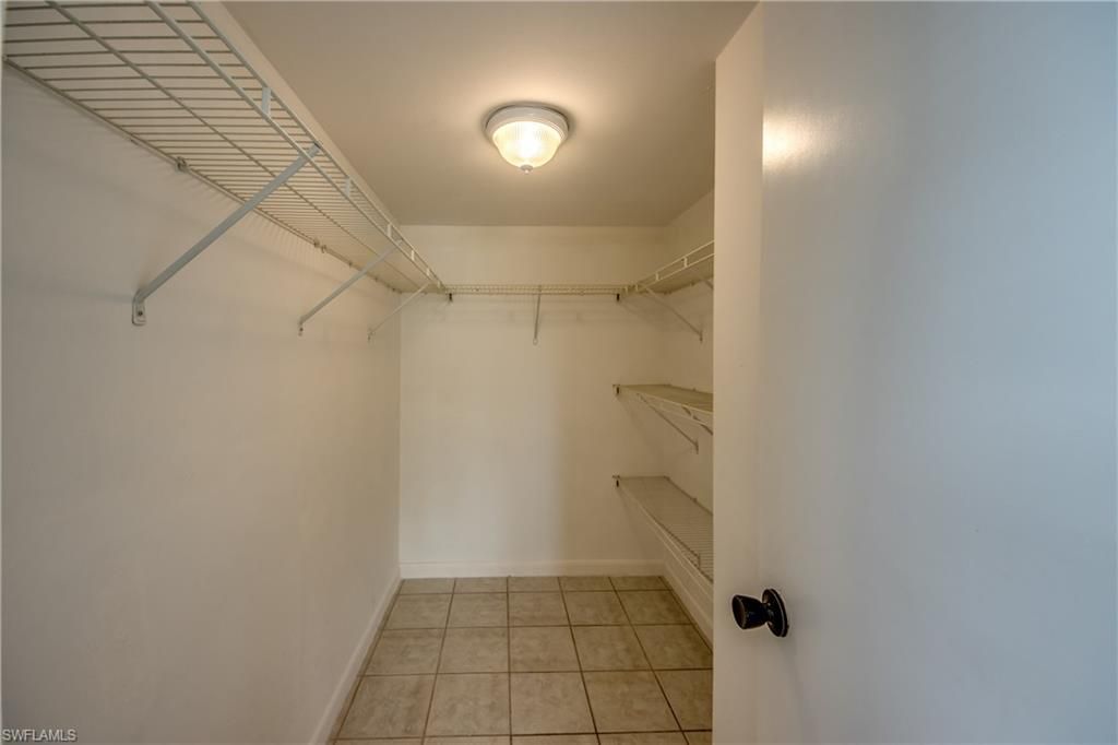 9261 Central Park Dr, Unit 106, Fort Myers, FL 33919 Photo