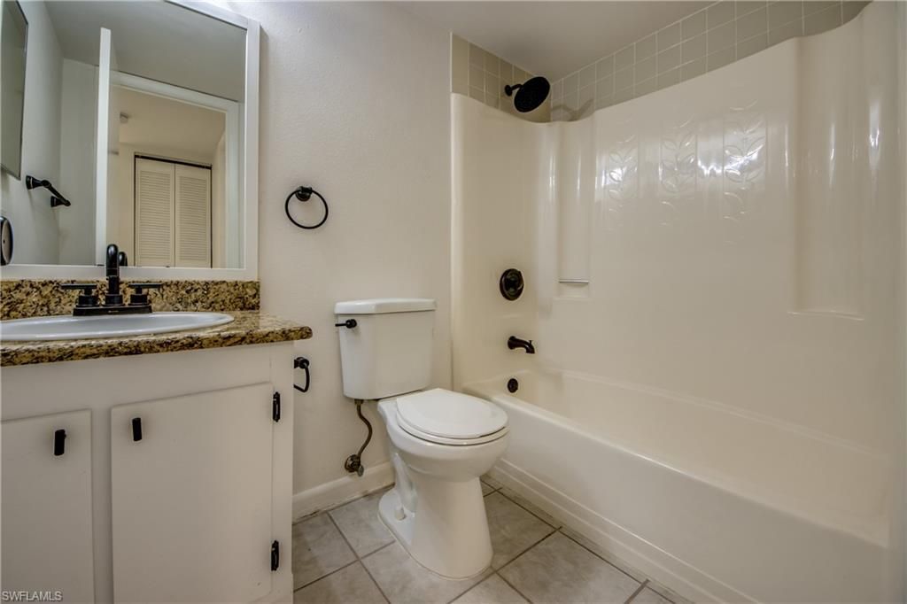 9261 Central Park Dr, Unit 106, Fort Myers, FL 33919 Photo
