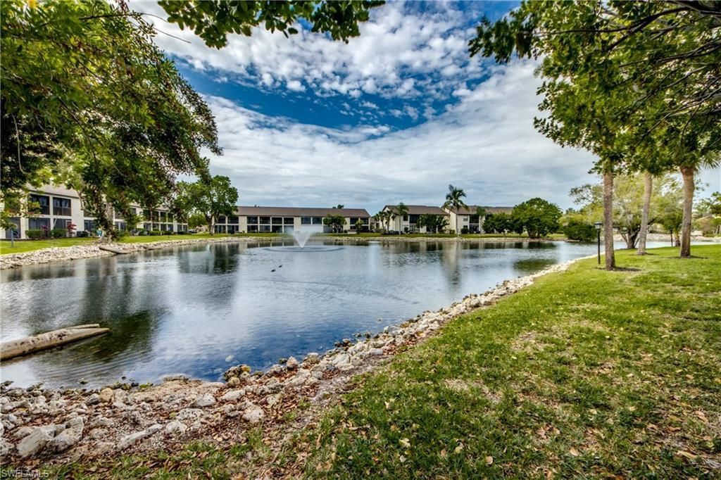 9261 Central Park Dr, Unit 106, Fort Myers, FL 33919 Photo