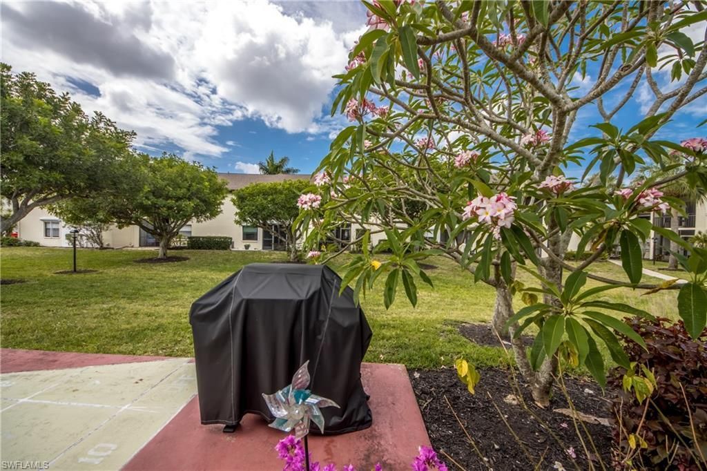 9261 Central Park Dr, Unit 106, Fort Myers, FL 33919 Photo