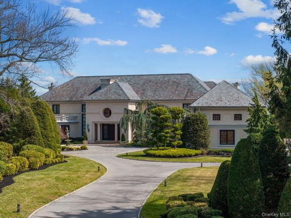 1245 Veeder Drive , Hewlett Bay Park, NY 11557