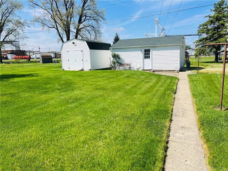 205 E Main Street, Union City, OH 45390 Photo 9