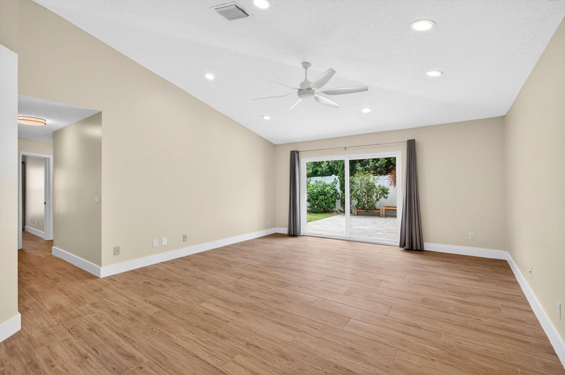 1142 Canoe Point, Delray Beach, FL 33444 Photo