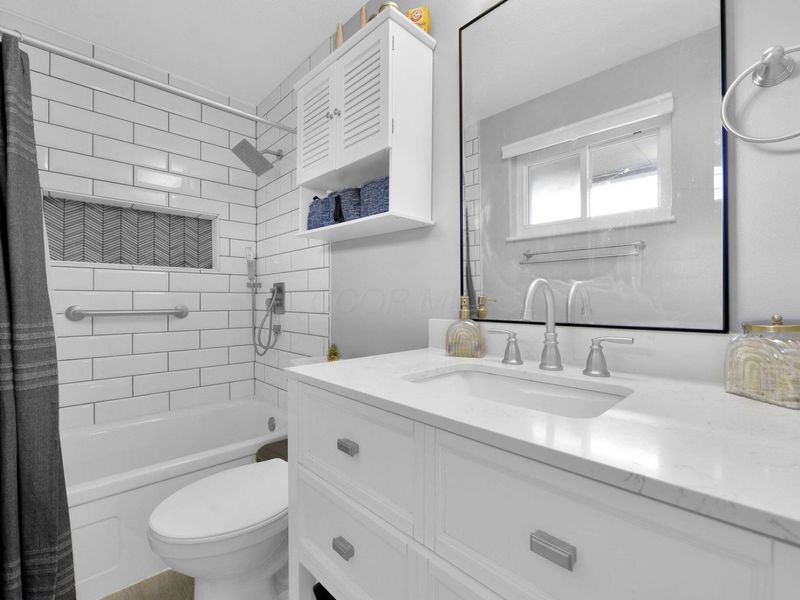 7097 Bartlett Road, Reynoldsburg, OH 43068 Photo 22