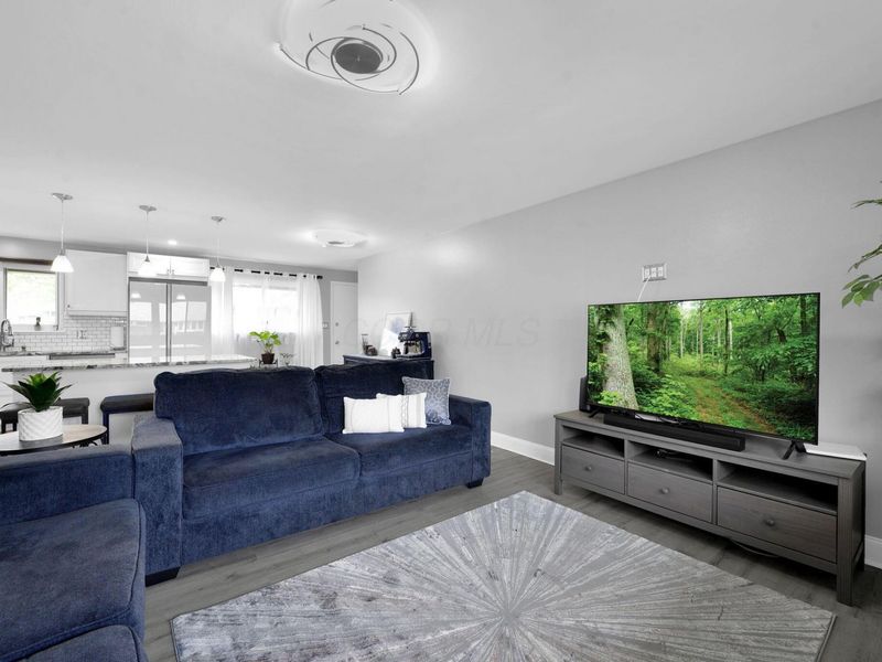 7097 Bartlett Road, Reynoldsburg, OH 43068 Photo 7