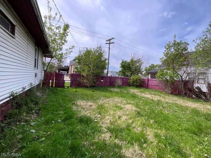 1257 E 170th Street, Cleveland, OH 44110 Photo 12