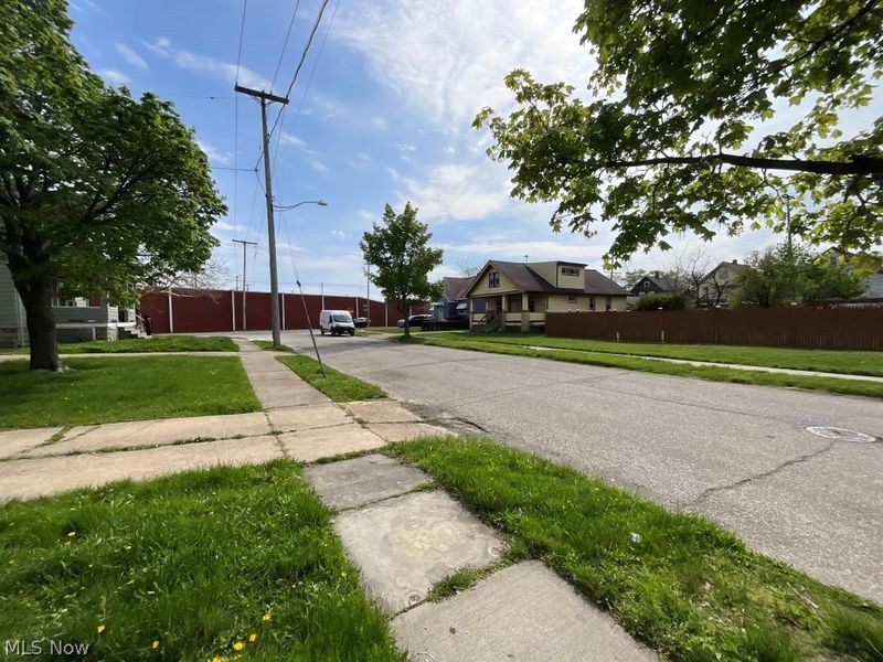 1257 E 170th Street, Cleveland, OH 44110 Photo 5
