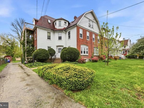 48 E STEWART AVENUE, LANSDOWNE, PA 19050