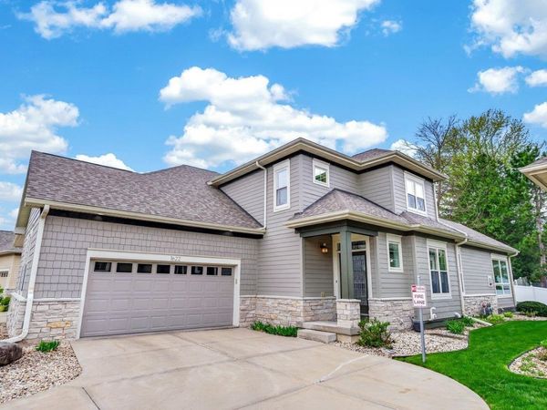 1622 Pond View Court, Middleton, WI 53562