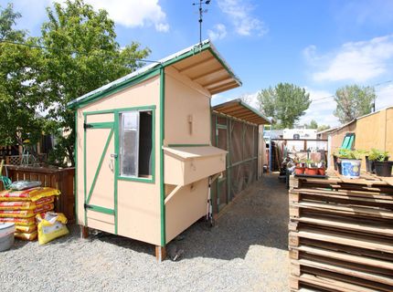 204 Valley Drive, Yerington, NV 89447 Photo
